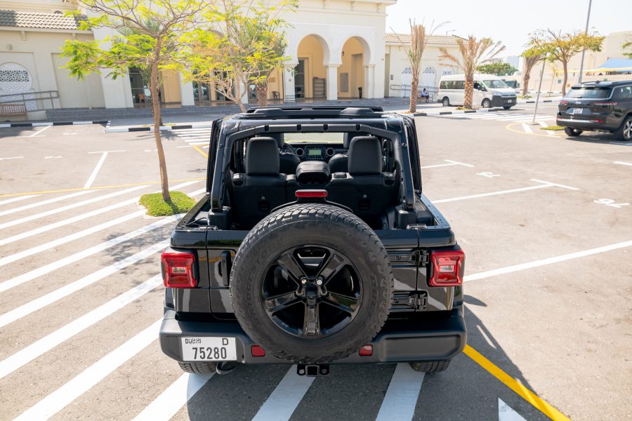 JEEP WRANGLER UNLIMITED SAHARA 2023