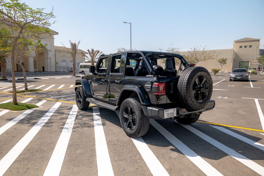 JEEP WRANGLER UNLIMITED SAHARA 2023